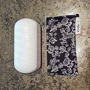 Oakley Hard Sunglasses Case And Pouch